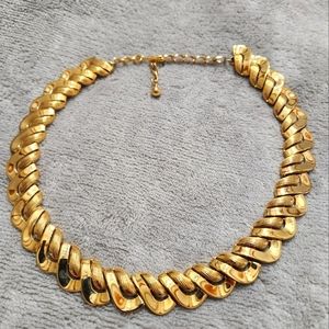 Vintage Monet yellow gold choker style chain necklace